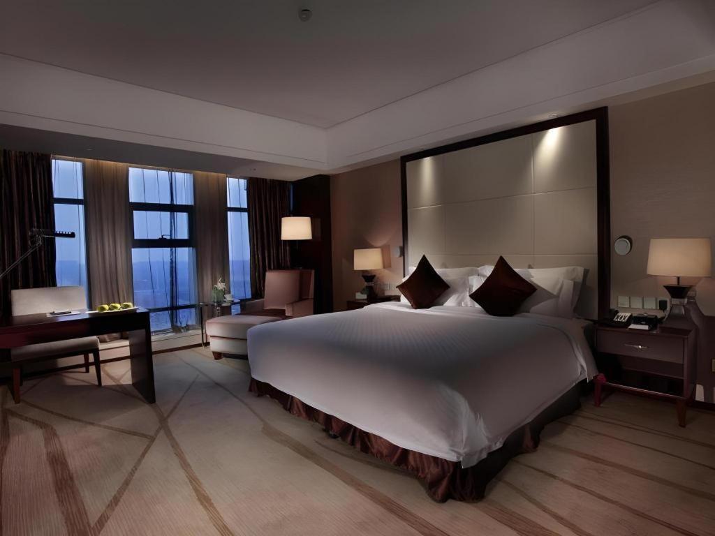 White Swan Hotel Чанша Екстер'єр фото